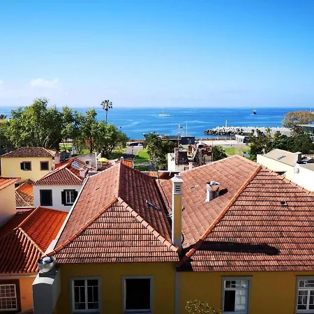 Διαμέρισμα Bela Sao Tiago 36 *